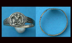 Ring, Medieval, Unisex with \'Fleur-de-Lis\' Intaglio, ca 16th-17th Cent